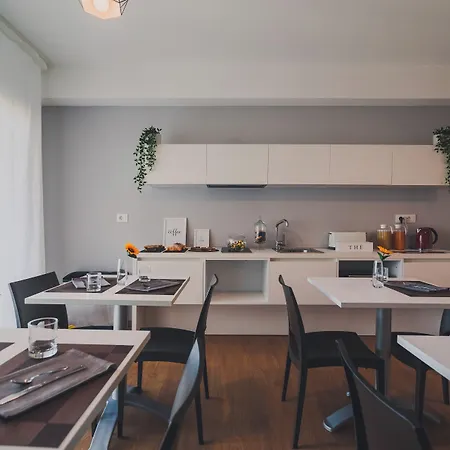 Trip & Breakfast 4* Ρέτζιο ντι Καλάμπρια