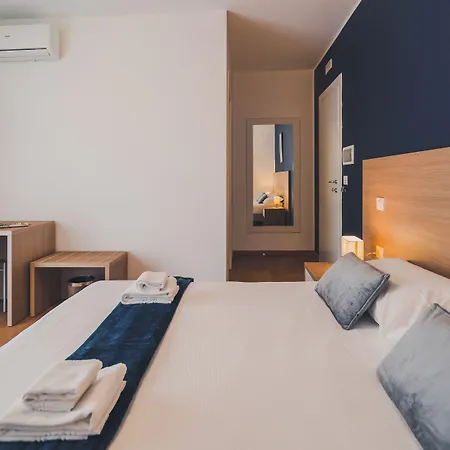 Trip & Breakfast 4* Ρέτζιο ντι Καλάμπρια